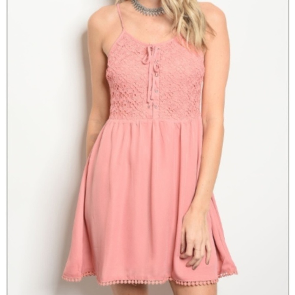 NWT Perfect Little Pink Eyelet Tie Bust Sundress